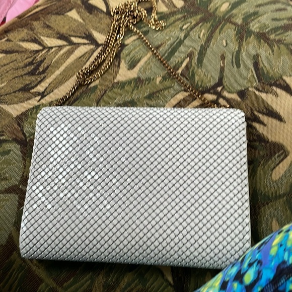 Whiting and Davis new evening bag - Picture 3 of 4